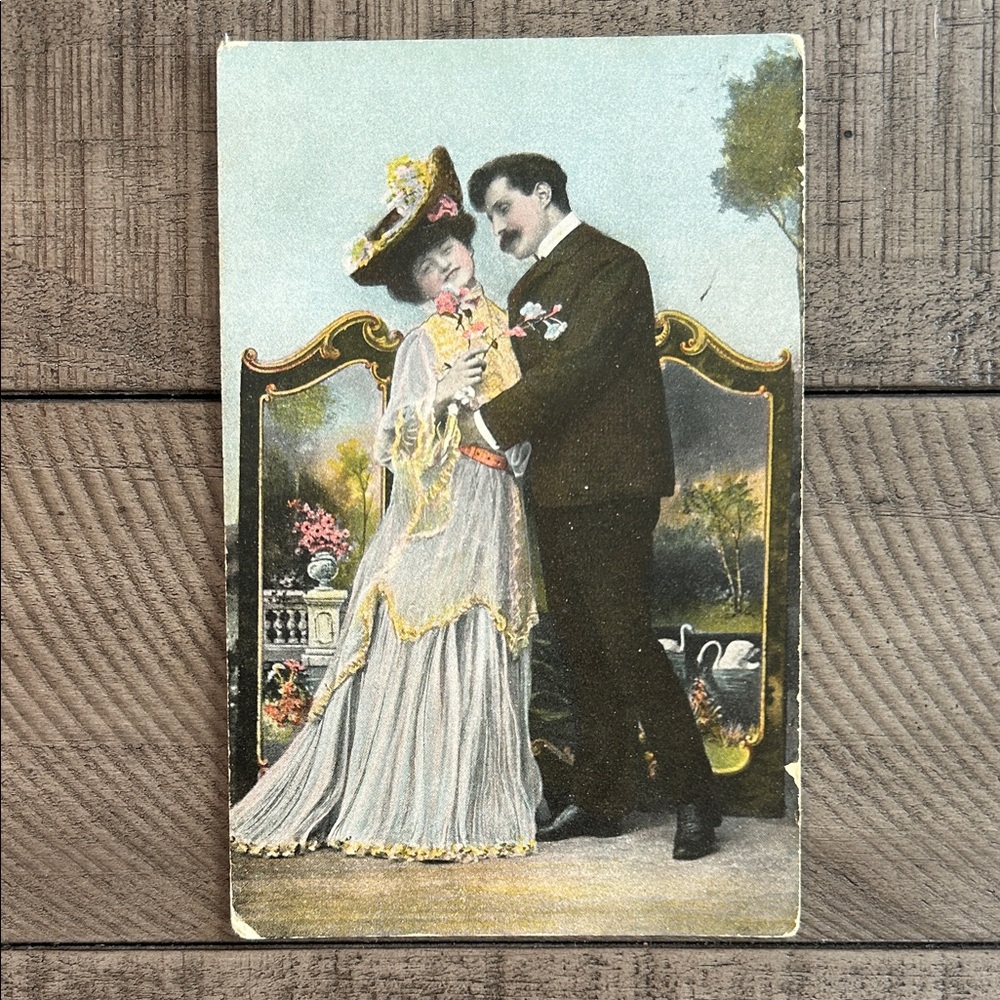 Antique Edwardian Romantic Postcard with Couple